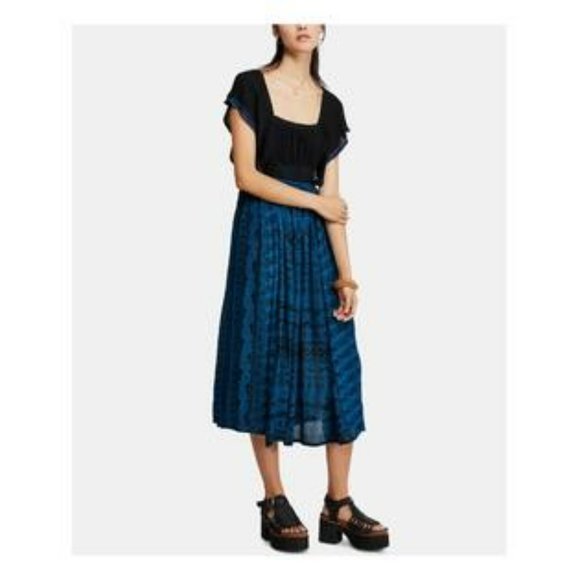 Free People Dresses & Skirts - Free People Retro Boho Black & Blue vintage style peasant dress